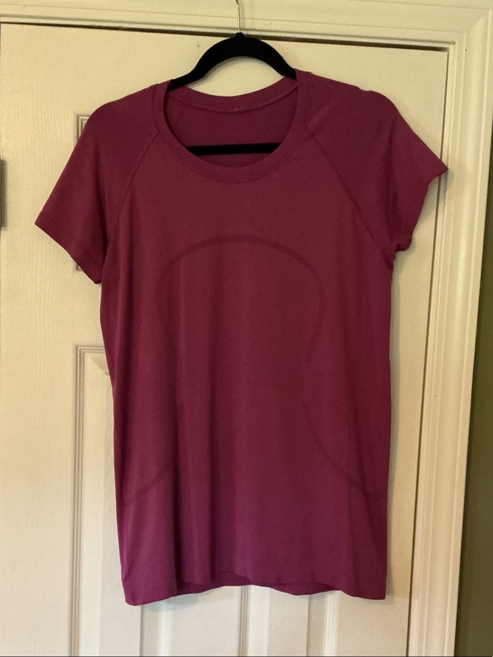 lululemon Swifty Tech Short Sleeve Tee Shirt Athletic Top Sz 8 P2P 19.5-21.5